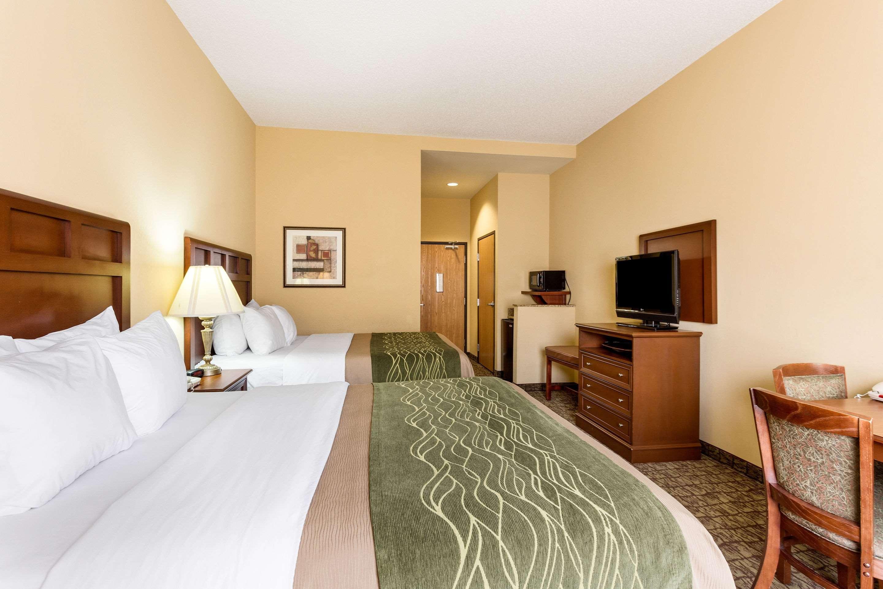 Comfort Inn & Suites Blytheville Exterior photo