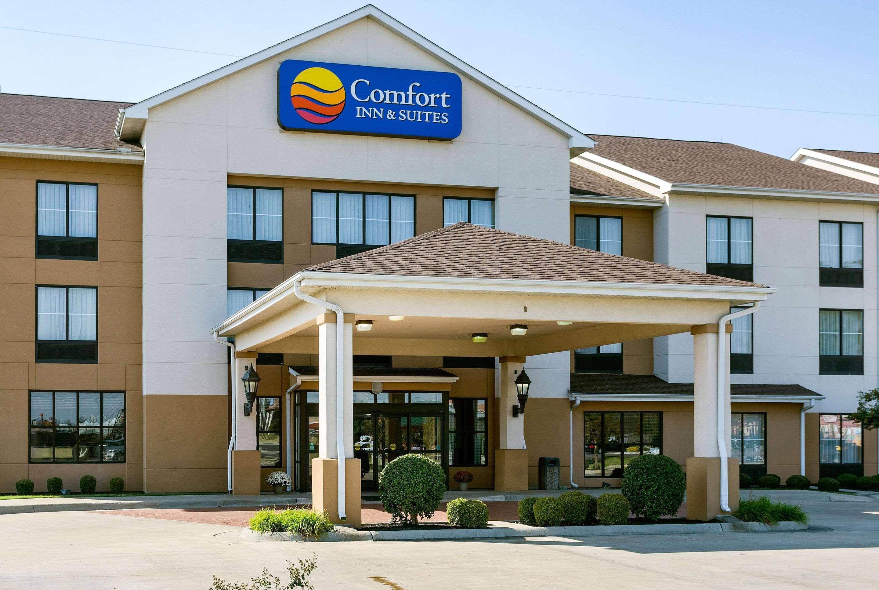 Comfort Inn & Suites Blytheville Exterior photo